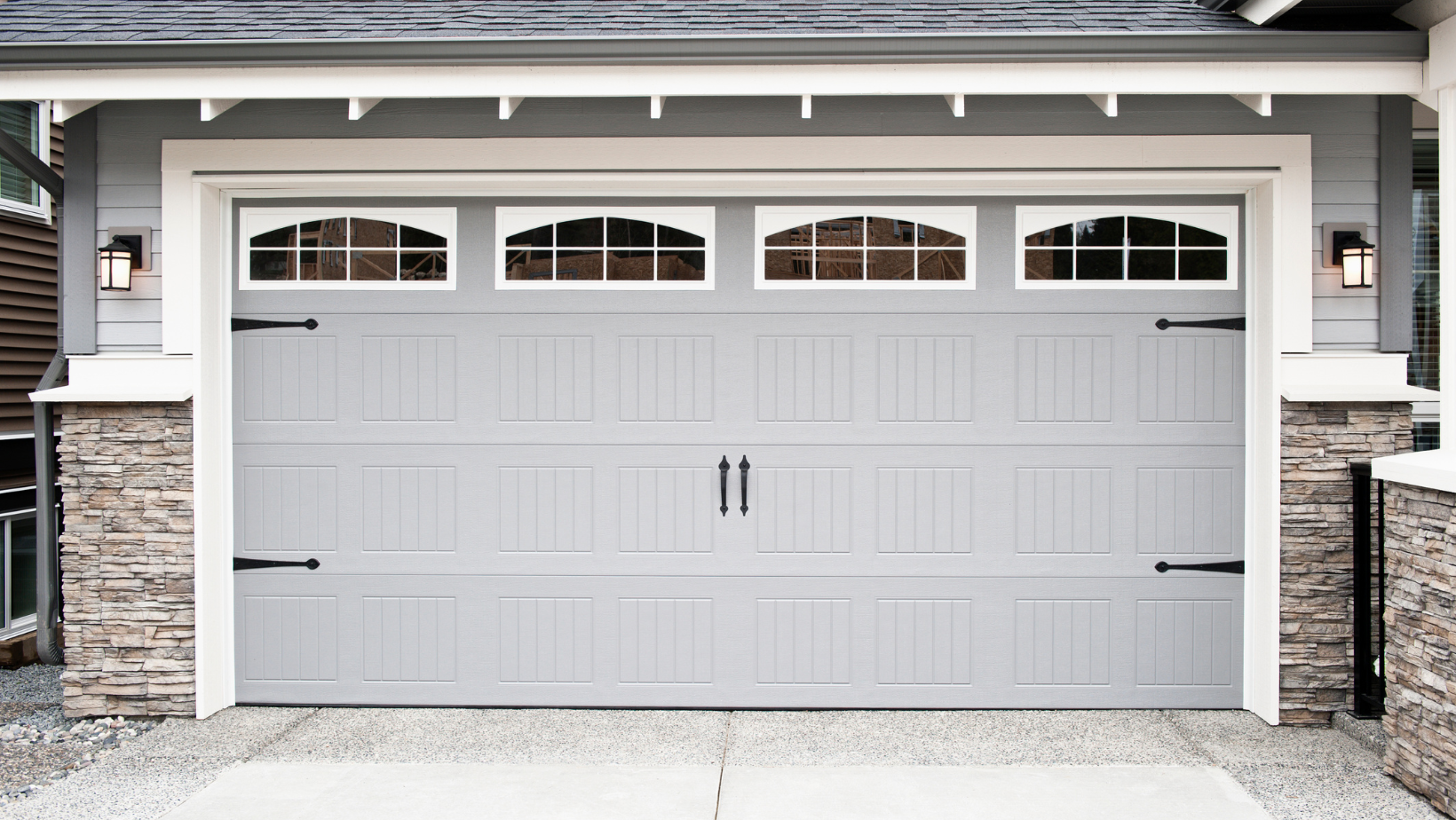 The Pros and Cons of Painting Your Home's Garage Door